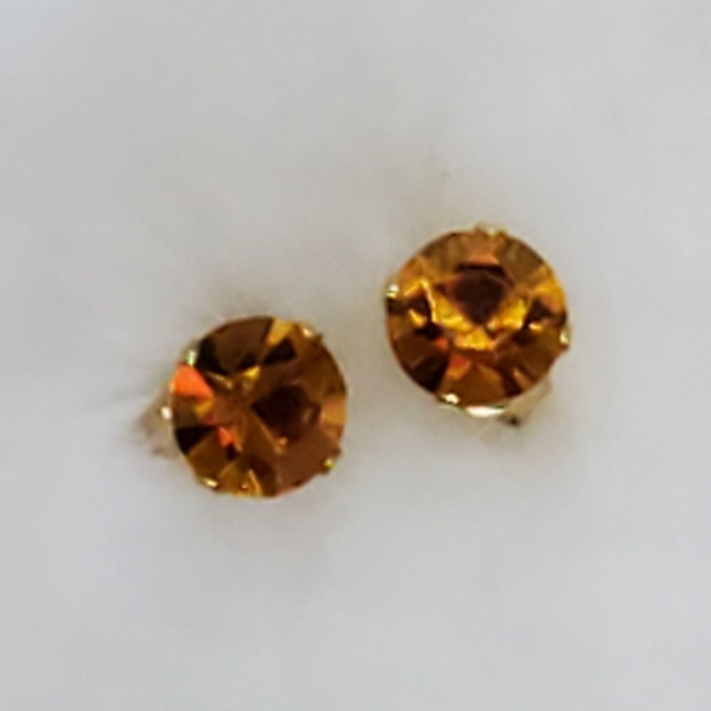Stud Earrings - Picture 2 of 8
